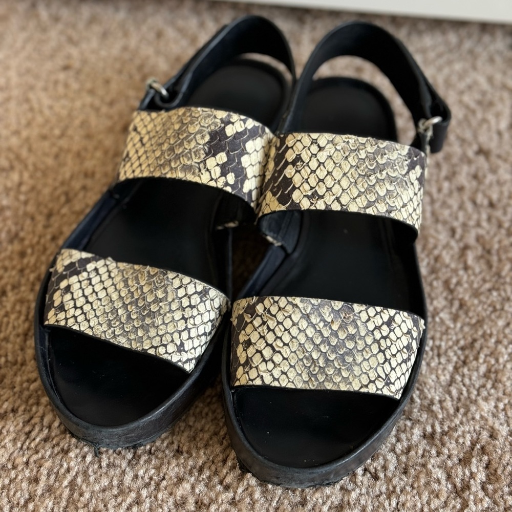VINCE Marrett Snake Print Leather Strappy Flatform Sandals 7